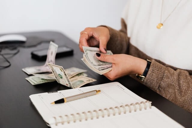 MJSuns Accountants Image